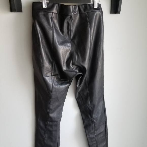 👖H&M BLACK FAUX LEATHER PANTS - Picture 4 of 8